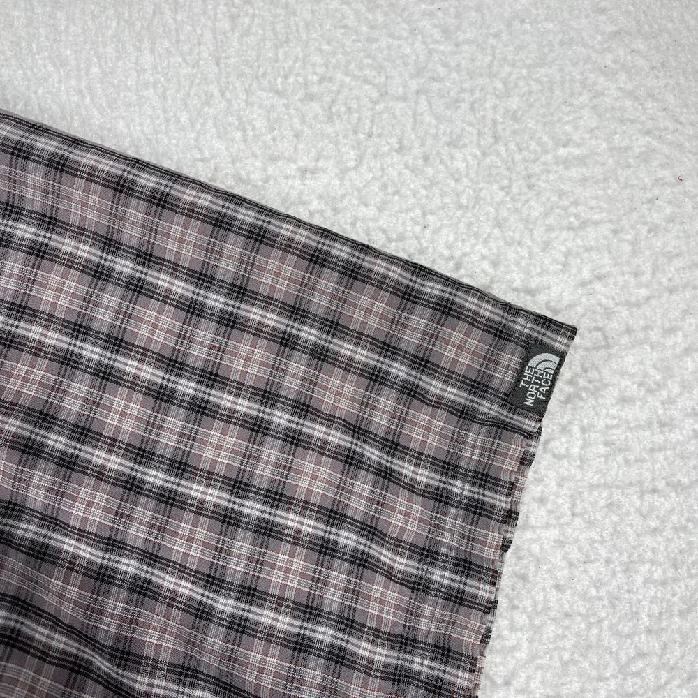 The North Face Shirt Mens Medium Purple‎ Plaid Outdoors Hiking Camping Travel